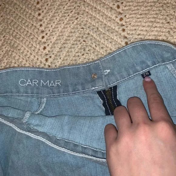 CARMAR Light Wash Flowy Denim Skirt L - Picture 3 of 5